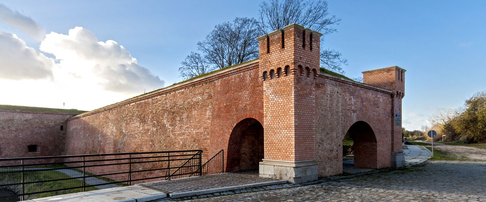 Strona Główna Muzeum Twierdzy Kostrzyn Nad Odrą 7996