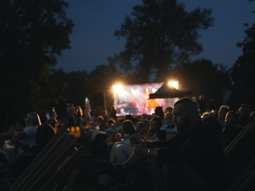 Kino letnie Telemondu na Starówce